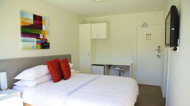 <b>The Devon Hotel New Plymouth Suite</b>. Images powered by <a href="https://iceportal.shijigroup.com/" title="IcePortal" target="_blank">IcePortal</a>.