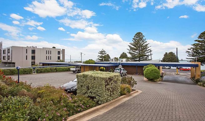Richmond Henty Hotel Exterior