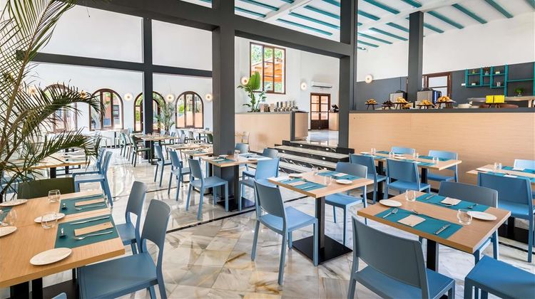 Occidental Pueblo Acantilado Restaurant