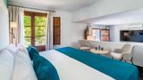 Occidental Pueblo Acantilado Room