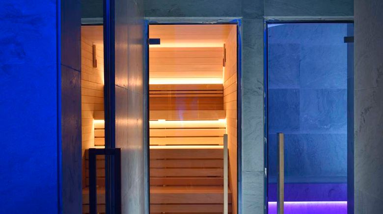 <b>Milano Verticale UNA Esperienze Spa</b>. Images powered by <a href="https://iceportal.shijigroup.com/" title="IcePortal" target="_blank">IcePortal</a>.