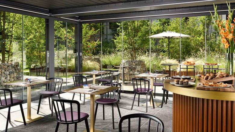 <b>Milano Verticale UNA Esperienze Restaurant</b>. Images powered by <a href="https://iceportal.shijigroup.com/" title="IcePortal" target="_blank">IcePortal</a>.