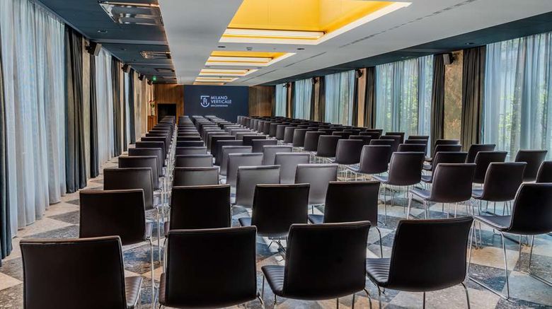 <b>Milano Verticale UNA Esperienze Meeting</b>. Images powered by <a href="https://iceportal.shijigroup.com/" title="IcePortal" target="_blank">IcePortal</a>.