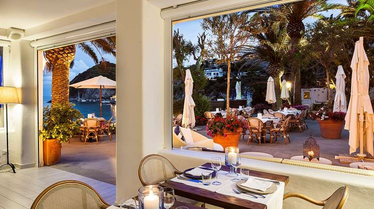 Apollon Club Restaurant