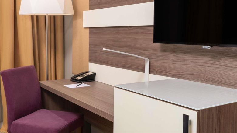 <b>Mercure Makkah Aziziah Room</b>. Images powered by <a href="https://iceportal.shijigroup.com/" title="IcePortal" target="_blank">IcePortal</a>.