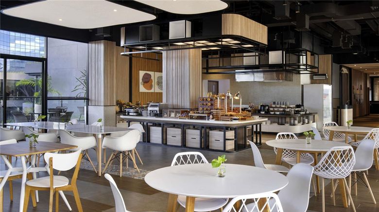 <b>Ibis Yogyakarta Intl Airport Kulon Progo Restaurant</b>. Images powered by <a href="https://iceportal.shijigroup.com/" title="IcePortal" target="_blank">IcePortal</a>.