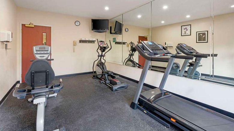 <b>Quality Suites Health</b>. Images powered by <a href="https://iceportal.shijigroup.com/" title="IcePortal" target="_blank">IcePortal</a>.