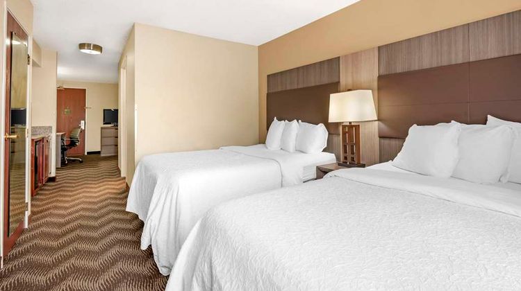 Quality Suites Suite