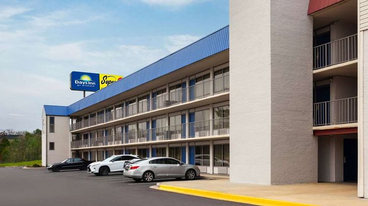 Days Inn by Wyndham Baltimore Northwest Exterior