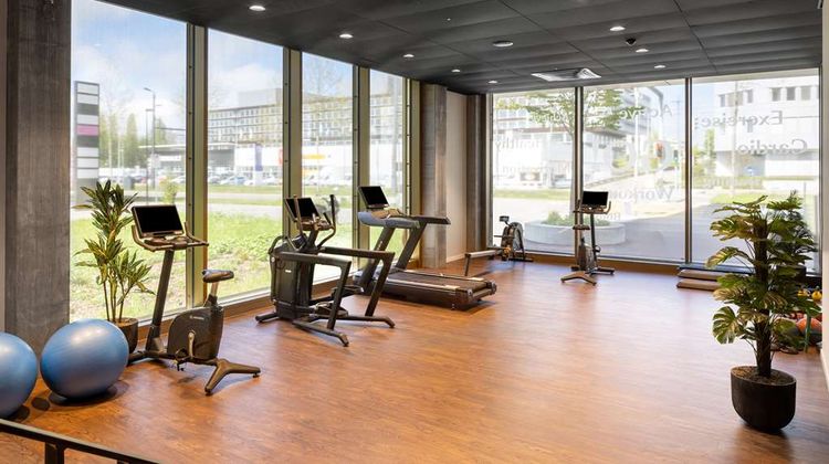 Radisson Hotel & Suites Zurich Health