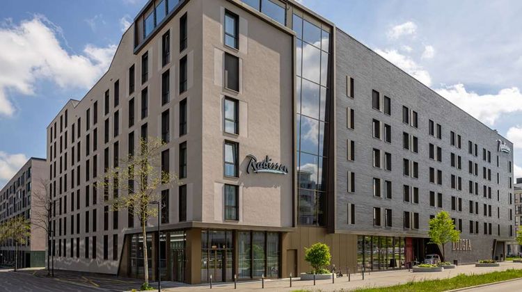 Radisson Hotel & Suites Zurich Exterior