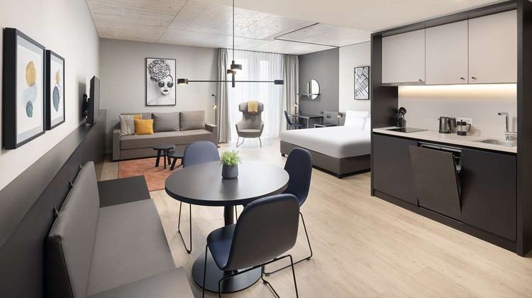 Radisson Hotel & Suites Zurich Room