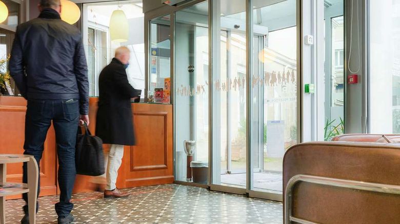 <b>Grand Hotel de l'Europe Lobby</b>. Images powered by <a href="https://iceportal.shijigroup.com/" title="IcePortal" target="_blank">IcePortal</a>.