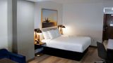 La Quinta Inn & Suites by Wyndham Room