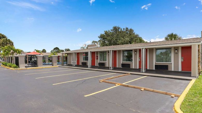 <b>Super 8 Maingate Kissimmee/Orlando Exterior</b>. Images powered by <a href="https://iceportal.shijigroup.com/" title="IcePortal" target="_blank">IcePortal</a>.