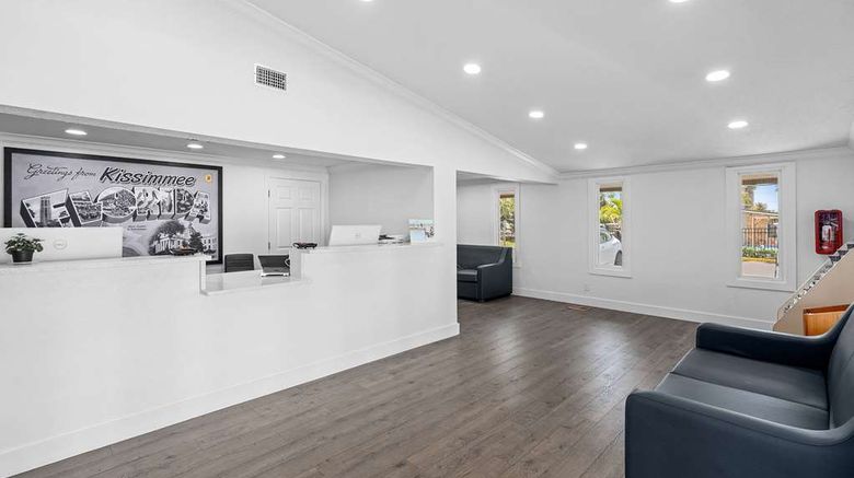 <b>Super 8 Maingate Kissimmee/Orlando Lobby</b>. Images powered by <a href="https://iceportal.shijigroup.com/" title="IcePortal" target="_blank">IcePortal</a>.