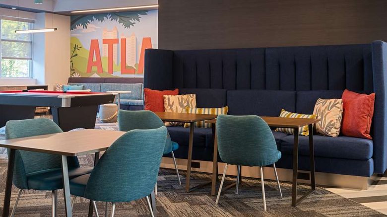 <b>Tru by Hilton Atlanta Airpt College Park Lobby</b>. Images powered by <a href="https://iceportal.shijigroup.com/" title="IcePortal" target="_blank">IcePortal</a>.