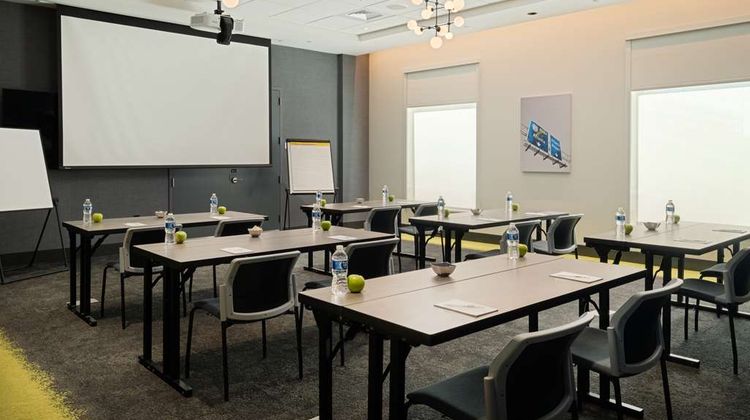 Tru by Hilton Atlanta Airpt College Park Meeting