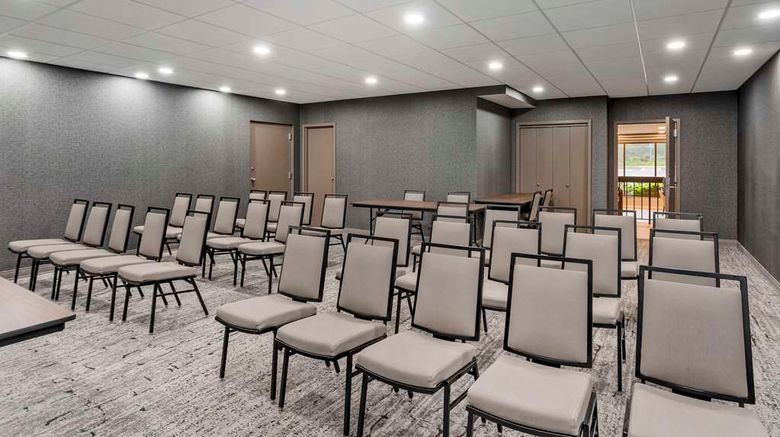 <b>Best Western Plus Heritage Rail Inn Stes Meeting</b>. Images powered by <a href="https://iceportal.shijigroup.com/" title="IcePortal" target="_blank">IcePortal</a>.