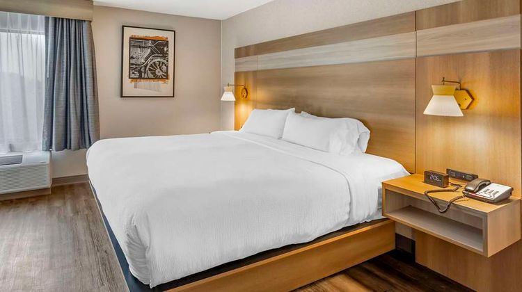 Best Western Plus Heritage Rail Inn Stes Room