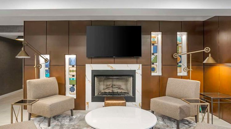 Best Western Plus Heritage Rail Inn Stes Lobby