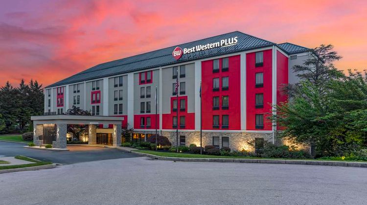 Best Western Plus Heritage Rail Inn Stes Exterior
