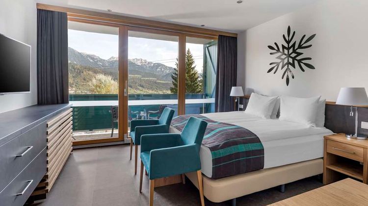 Alpine Club Room
