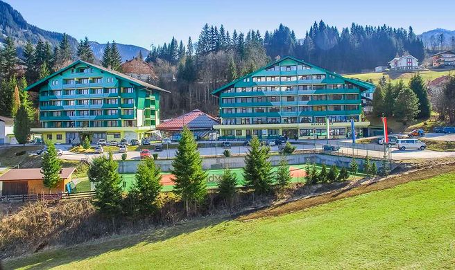 Alpine Club Exterior