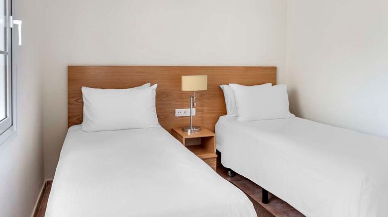 <b>Jardines del Sol Bungalows Room</b>. Images powered by <a href="https://iceportal.shijigroup.com/" title="IcePortal" target="_blank">IcePortal</a>.