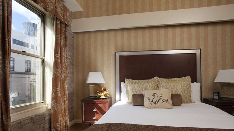 Hotel Griffon Room