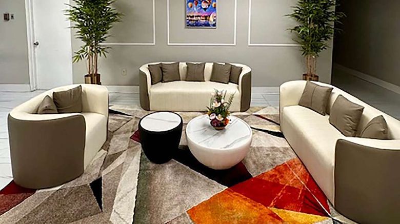 <b>Baymont by Wyndham DMN Airport Lobby</b>. Images powered by <a href="https://iceportal.shijigroup.com/" title="IcePortal" target="_blank">IcePortal</a>.