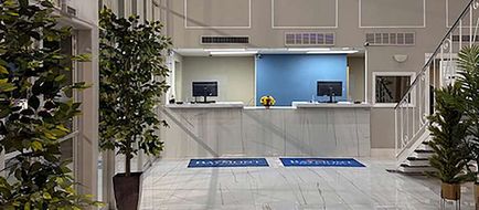 Baymont by Wyndham DMN Airport Lobby