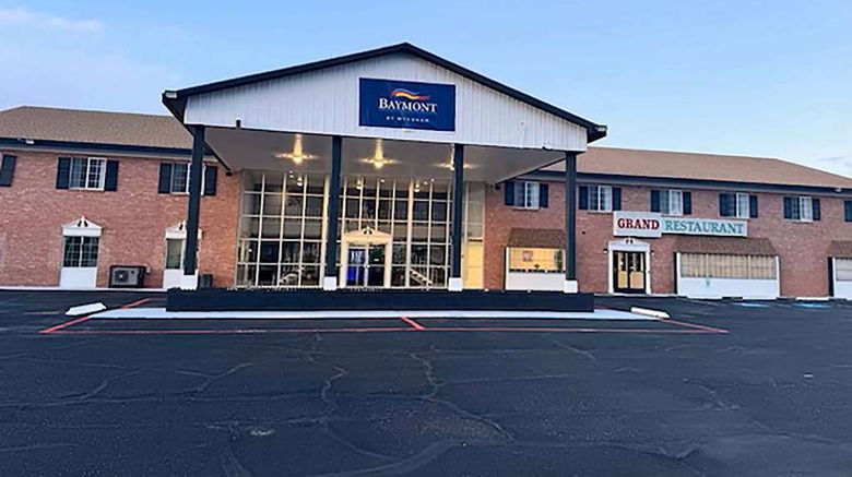 <b>Baymont by Wyndham DMN Airport Exterior</b>. Images powered by <a href="https://iceportal.shijigroup.com/" title="IcePortal" target="_blank">IcePortal</a>.