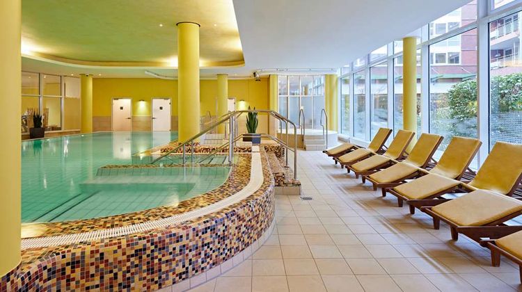 Lindner Hotel Dom Residence Pool