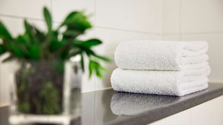 <b>Lindner Hotel Dom Residence Room</b>. Images powered by <a href="https://iceportal.shijigroup.com/" title="IcePortal" target="_blank">IcePortal</a>.