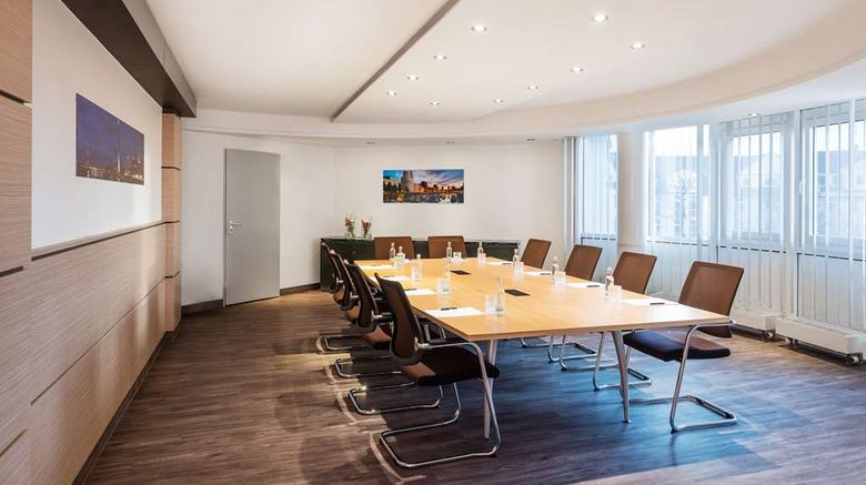 <b>Lindner Hotel Airport Meeting</b>. Images powered by <a href="https://iceportal.shijigroup.com/" title="IcePortal" target="_blank">IcePortal</a>.