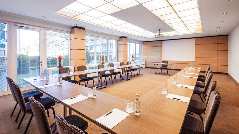 <b>Lindner Hotel Airport Meeting</b>. Images powered by <a href="https://iceportal.shijigroup.com/" title="IcePortal" target="_blank">IcePortal</a>.