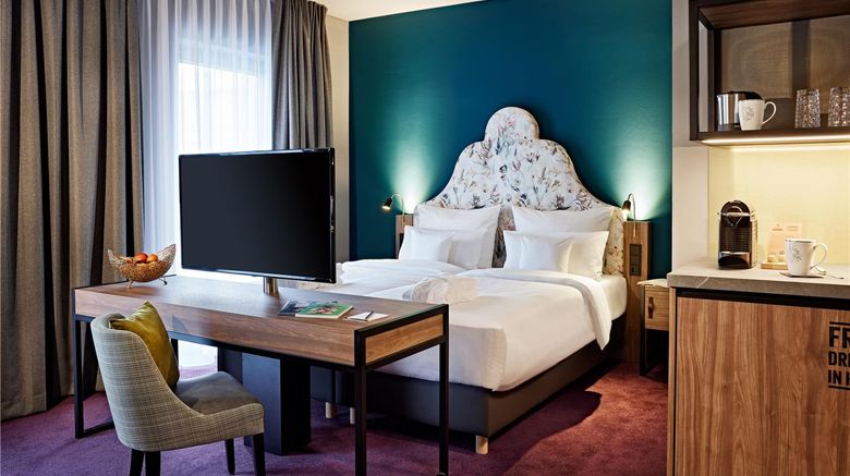 <b>me and all hotel Dusseldorf Oberkassel Suite</b>. Images powered by <a href="https://iceportal.shijigroup.com/" title="IcePortal" target="_blank">IcePortal</a>.