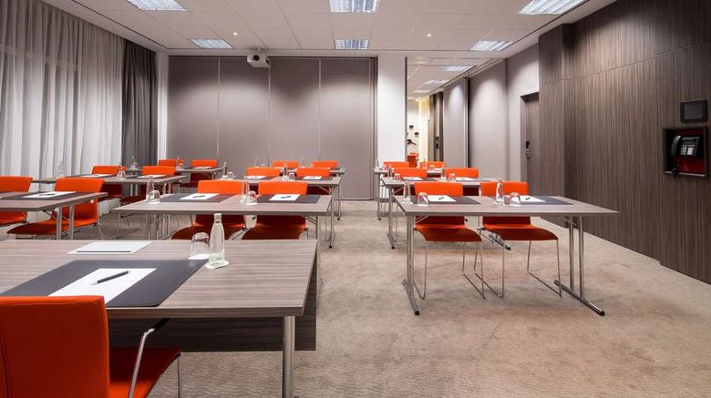 <b>Lindner Hotel Frankfurt Hochst Meeting</b>. Images powered by <a href="https://iceportal.shijigroup.com/" title="IcePortal" target="_blank">IcePortal</a>.