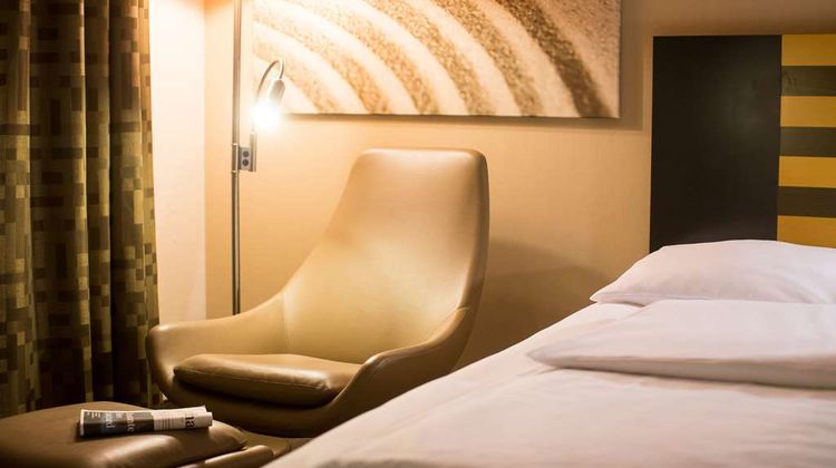 Lindner Hotel Frankfurt Hochst Room