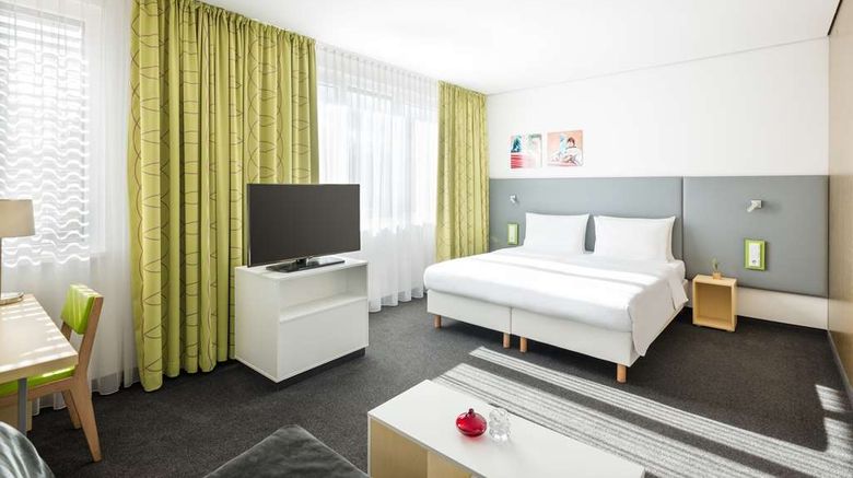 <b>Lindner Hotel Frankfurt Sportpark Suite</b>. Images powered by <a href="https://iceportal.shijigroup.com/" title="IcePortal" target="_blank">IcePortal</a>.