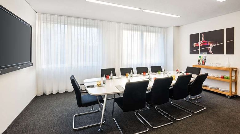 <b>Lindner Hotel Frankfurt Sportpark Meeting</b>. Images powered by <a href="https://iceportal.shijigroup.com/" title="IcePortal" target="_blank">IcePortal</a>.