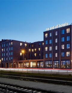me and all hotel kiel