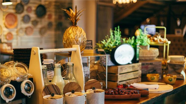 <b>Lindner Hotel Mallorca Portals Nous Restaurant</b>. Images powered by <a href="https://iceportal.shijigroup.com/" title="IcePortal" target="_blank">IcePortal</a>.