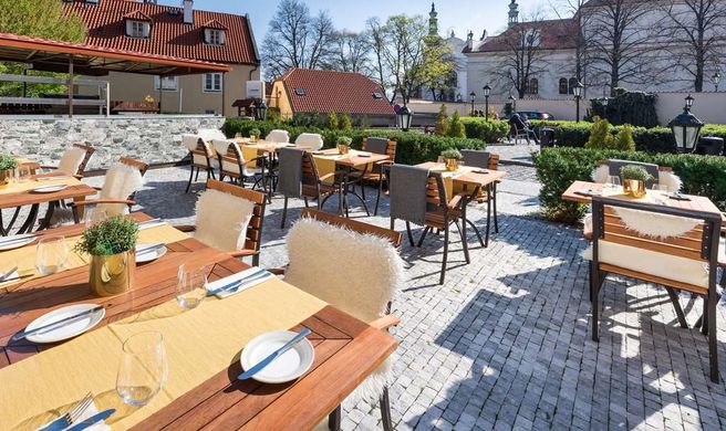 Lindner Hotel Prague Castle Exterior