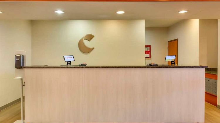 Comfort Inn and Suites Rapid City Lobby
