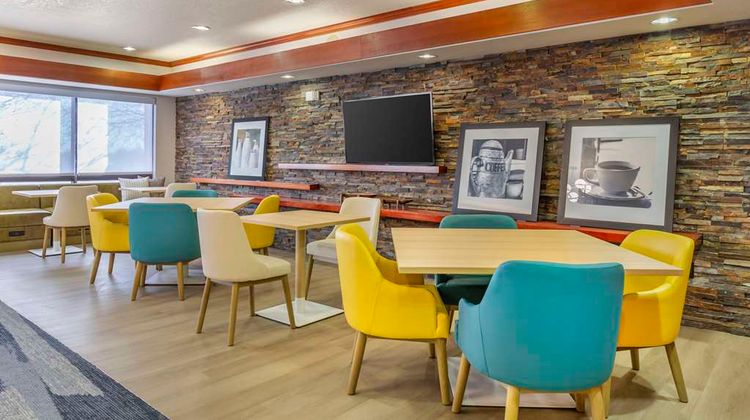 Comfort Inn and Suites Rapid City Restaurant