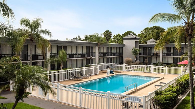 <b>Ramada by Wyndham Cocoa Pool</b>. Images powered by <a href="https://iceportal.shijigroup.com/" title="IcePortal" target="_blank">IcePortal</a>.