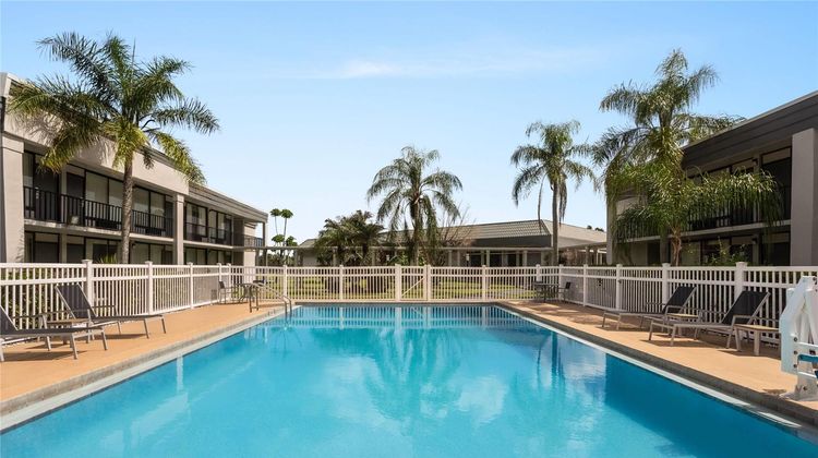 Ramada by Wyndham Cocoa Pool