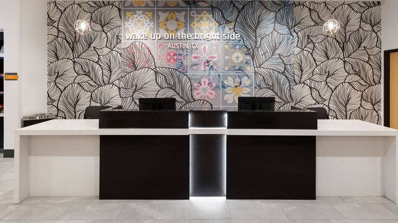 <b>La Quinta Inn & Suites Austin Parmer Lobby</b>. Images powered by <a href="https://iceportal.shijigroup.com/" title="IcePortal" target="_blank">IcePortal</a>.
